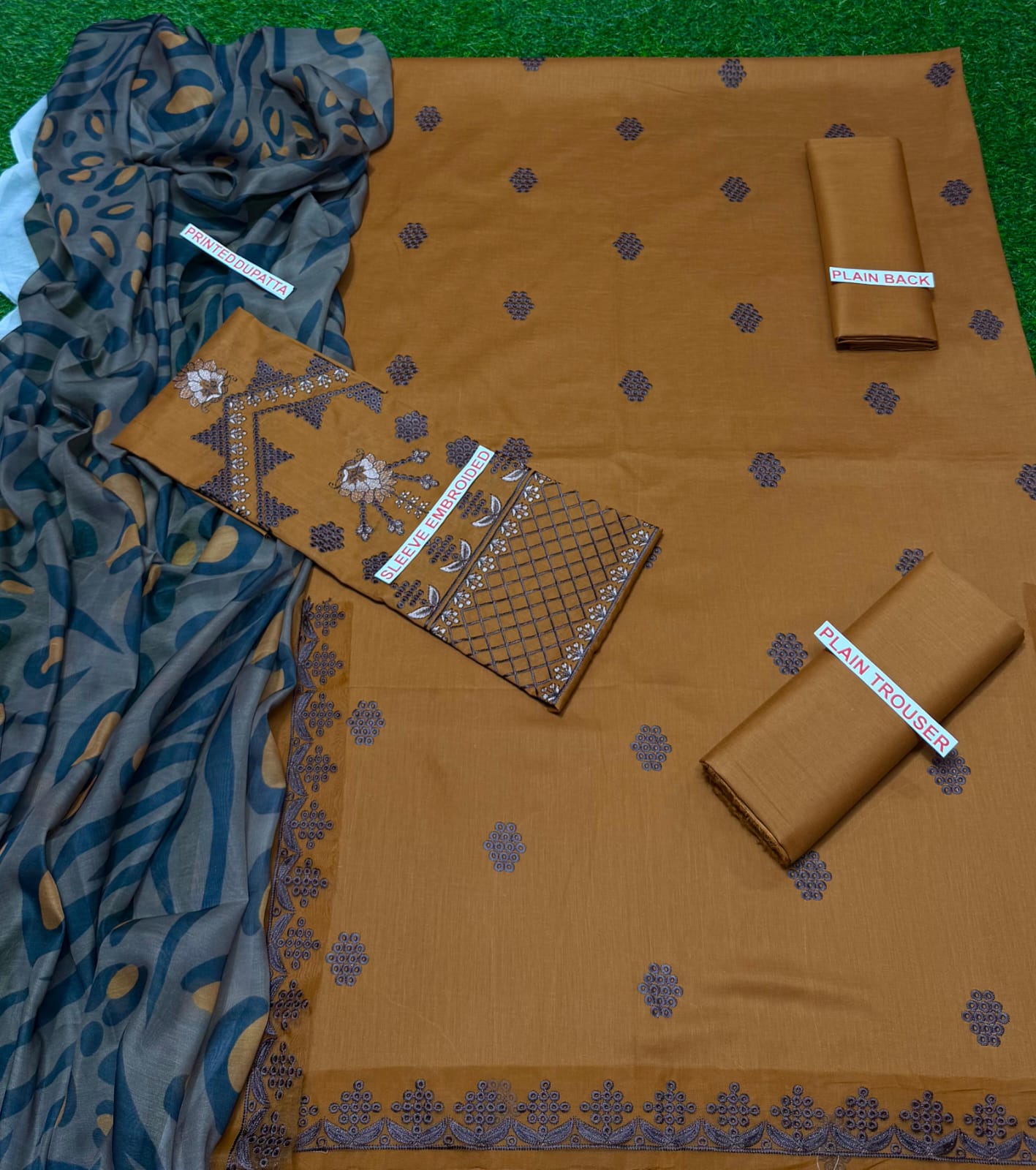 CHARIZMA EMBROIDED LAWN 3PC