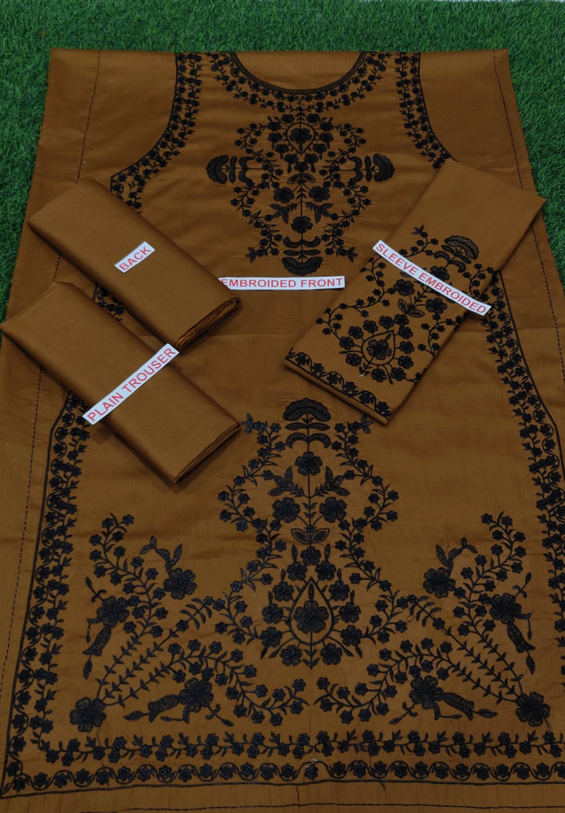 SAPPHIRE EMBROIDED LAWN 2PC